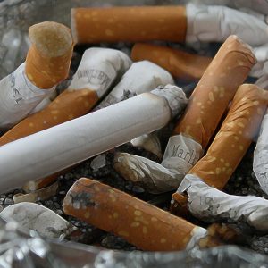 Sigarette, Governo dice no a tassa per finanziare fondo anti-cancro