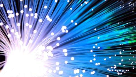 يجلب Open Fiber الألياف الفائقة إلى أرض النبيذ الفوار