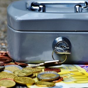 Unicredit cede 210 milioni di Npl al gruppo Mediobanca