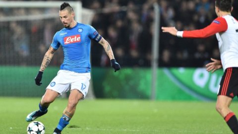 Napoli aims for primacy, Roma to rise, Milan to rise again