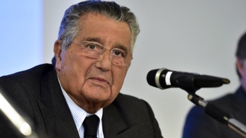 De Benedetti: "God save us from Berlusconi and M5S: Gentiloni better than Renzi"