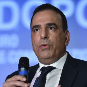 Tim: Tar del Lazio sospende la multa del Governo