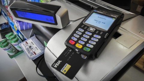 Cashless society: troppo contante nell’area euro