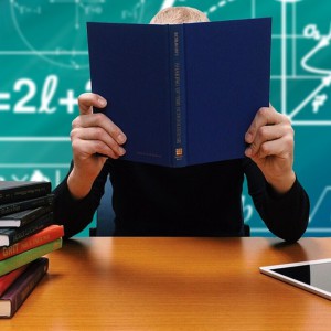 Scuola e Maturità 2020: tutti promossi, esami “light”