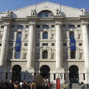 A Milano tutti gli occhi sono per Mediaset-Ei Towers-Rai Way