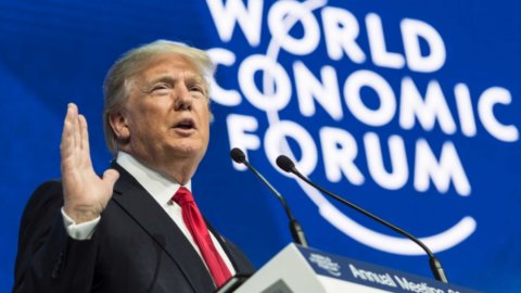 Borse: Davos, impeachment Trump e Atlantia sotto i riflettori