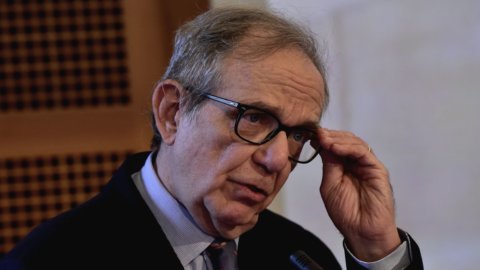 Padoan : "Disponible pour postuler mais Fornero ne sera pas touché"