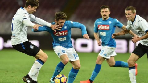 Napoli melawan binatang hitam Atalanta dan Milan di Cagliari