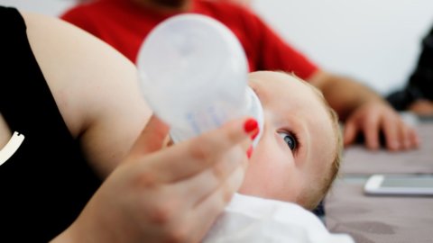 Nestbonus, das Gelb des Stoppschilds: Zusammenstoß zwischen Inps und Regierung