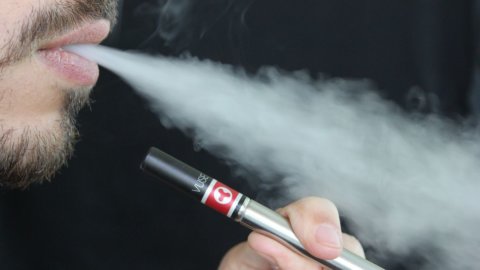 Electronic cigarettes: reducing the harm of smoking is already a step forward