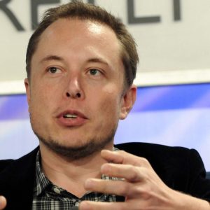 Tesla: "2020'ye kadar sürücüsüz taksiler"