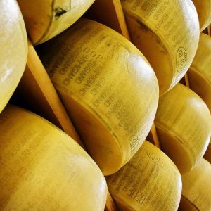 Parmigiano Reggiano اور Grana Padano Nutriscore کے خلاف متحد ہیں: یہ دھوکہ ہے