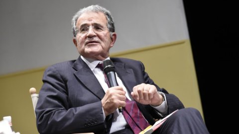 Prodi soutient le centre-gauche, couronne Gentiloni et vote "Ensemble"