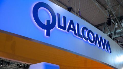 Qualcomm, maxi multa da Ue: pagava Apple per scartare i concorrenti