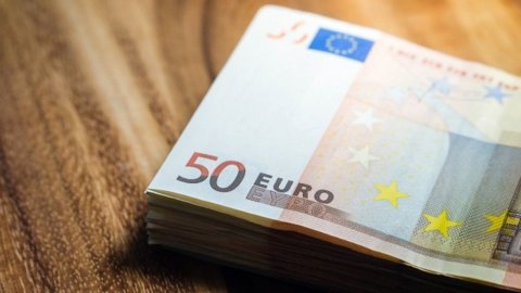 Euro ja oder nein? Die Verlangsamung der Wirtschaft wird die Gerechtigkeit des Friedens sein