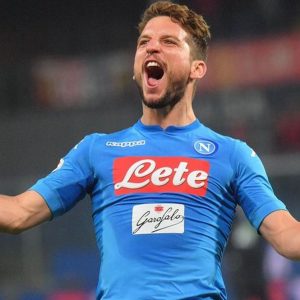 Napoli memperpanjang Lazio dan mendapatkan kembali keunggulan. Poker AC Milan