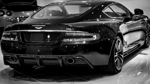 Aston Martin, rekor 2017: laba tumbuh 250 juta