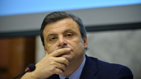 Ilva: sari peste masa. Sindicatele resping propunerea Calenda