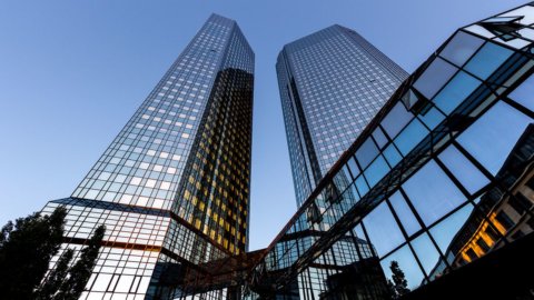 Deutsche Bank torna in utile nel 2018, ma il IV trimestre delude