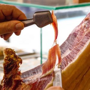 Spagna, scoppia la “bolla del prosciutto”