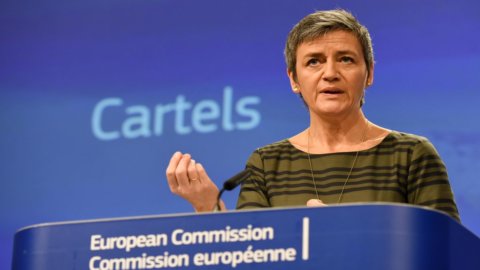 Embraco, Vestager: “No all’uso di fondi Ue per spostare posti di lavoro”