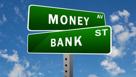 Banco Bpm e Ubi tengono a galla la Borsa: exploit Fincantieri