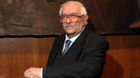 Büyük tarihçi ve güneyli Giuseppe Galasso'ya veda