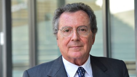 Gros-Pietro: “C’è spazio per una terza grande banca italiana”