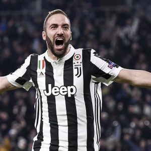 Higuain al Milan, nodo buonuscita: il Pipita chiede alla Juve 4,5 milioni