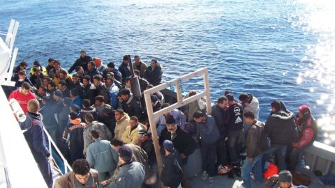 Migranti, Ue: “La riforma di Dublino è morta”