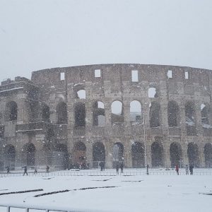 ローマとイタリア全土の雪：記録的な霜、列車とトラックの混乱