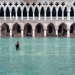 Venezia ancora sott’acqua, ora preoccupa anche Firenze