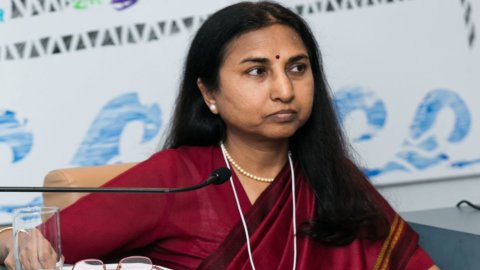 Bina Agarwal dan wanita khusus lainnya di Accademia dei Lincei