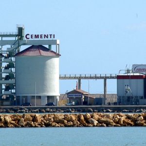 Cementir acquires controlling interest in lwcc for 106 million dollars