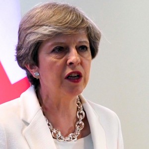 Brexit, May mengalahkan daun dan mendapatkan kepercayaan dari Parlemen