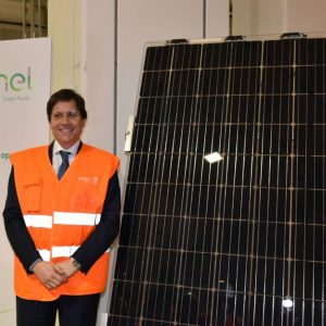 Enel, renováveis: o centro de excelência em energia fotovoltaica em Catania