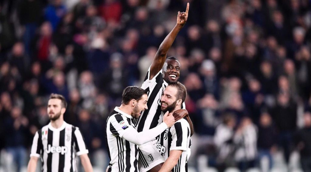 De Sciglio, Matuidi e Higuain esultano per la Juve