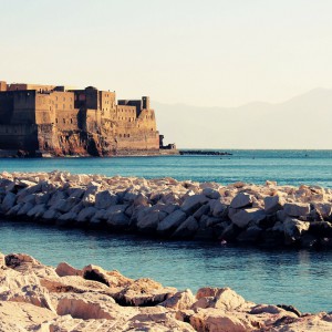 Napoli, Capodanno 2019: fuochi d’artificio e tuffi in acqua