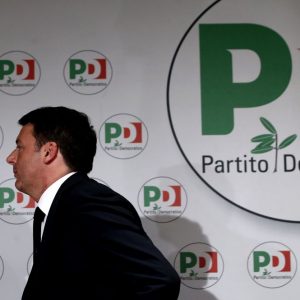 Direzione Pd: “Sì all’opposizione, il Congresso può attendere”