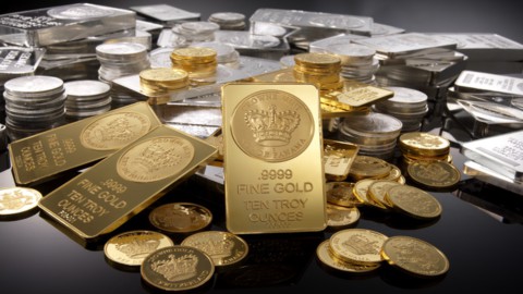 El oro corre hacia los $ 2.000, la superestrella plateada, las acciones bajan