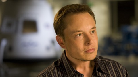Tesla, giornata di fuoco in Borsa dopo il dietrofront sul delisting