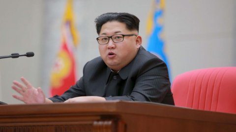 Coreia, avanço de Kim: "Parem os testes atômicos"