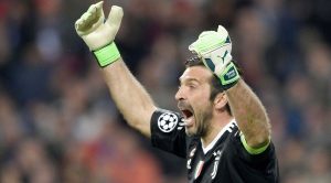 Gigi Buffon con la maglia della Juve