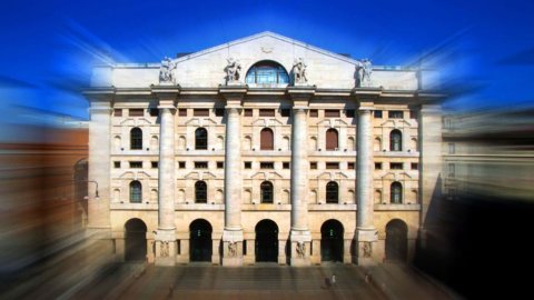 In Borsa torna l’Orso, pesa la politica. Spread in tensione