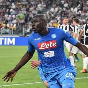 Napoli, colpo grosso: infilza la Juve e riapre la corsa scudetto