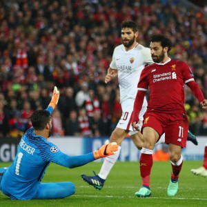 Şampiyonlar, Liverpool şimdi bir mucize umut eden Roma'yı uzatıyor