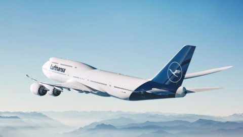 Profit warning di Lufthansa: compagnie aeree in rosso