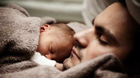 Vodafone: más tiempo para que los papás se queden con el bebé