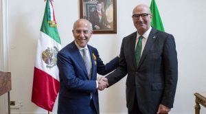 Francesco Storace e l'ambasciatore messicano in Italia