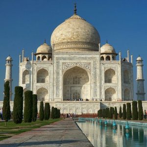 India zboară, dar depășirea Chinei rămâne un miraj